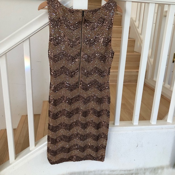 Alice + Olivia chevron sequin champagne beige - Picture 4 of 8